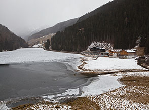Vista sul Lago di Valdurna all&rsquo;incrocio della Val Sebia con la Val Grande.