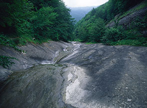 Gli scivoli del Rio Volpara.