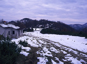 Il Rifugio Arringo nella Riserva del Monte Cervia e Navegna.