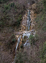 Vista d&rsquo;insieme della Cascata del Paradiso in Valle delle Ferriere.