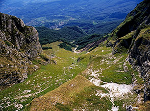 Una visione quasi aerea della parte bassa del Vallone delle Cornacchie.