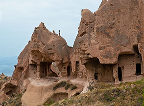 Abitazioni rupestri a Zelve (Valle 2).